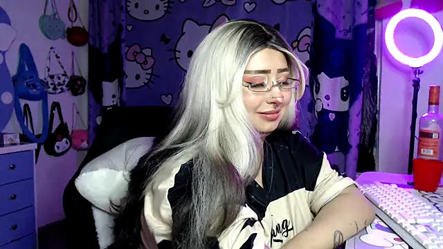 lussyevans24 Live XXX-Chat