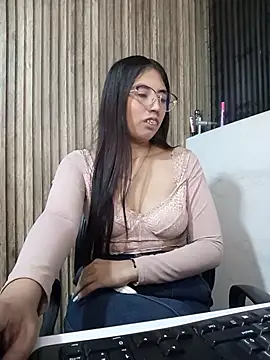 Chat +18 de Valk_submissive ao vivo