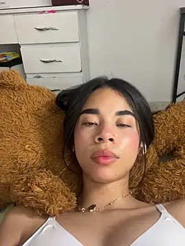 Milleradhara24 Chat XXX in diretta