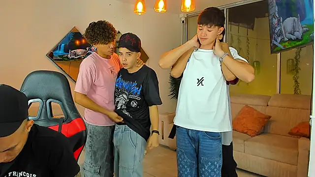 Houseofwarrios Adlı Modelin Canlı XXX Sohbeti