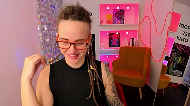 LisaFoxy_y's Live XXX Chat