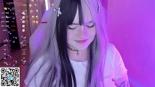 SelenaCute élő XXX-chatje