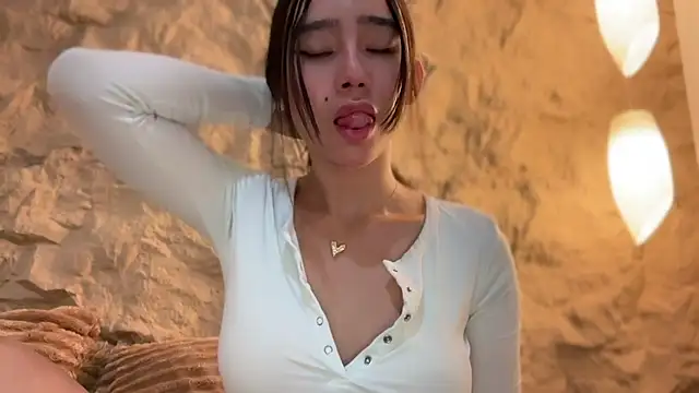 GenesisCastillano Pertunjukan Webcam