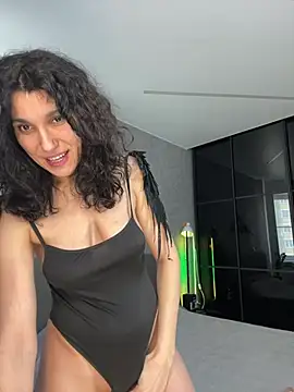 _CurlySue_ Adlı Modelin Canlı XXX Sohbeti