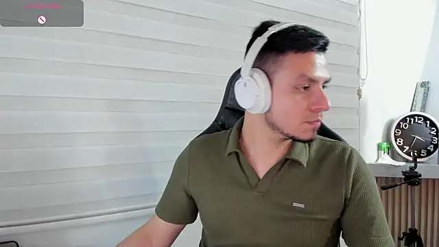 Rick_Adams Adlı Modelin Canlı XXX Sohbeti