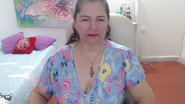 Show de leonela_69 na webcam