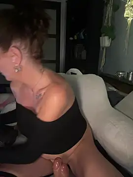 TheSweetestFknSlut live XXX chat