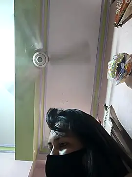 sanu_07 Chat XXX in diretta