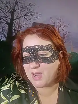 AgilaMipo élő XXX-chatje