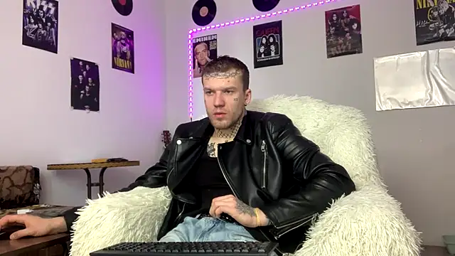 Chat XXX en directo de Huntall77