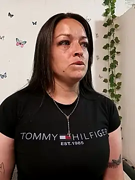 Ivanna_Greey1: απευθείας συνομιλία ΧΧΧ