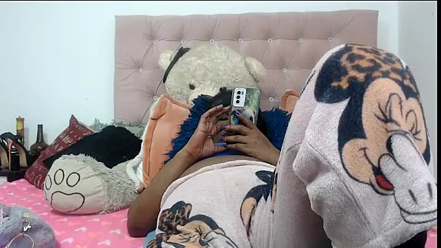 Negrabig élő XXX-chatje