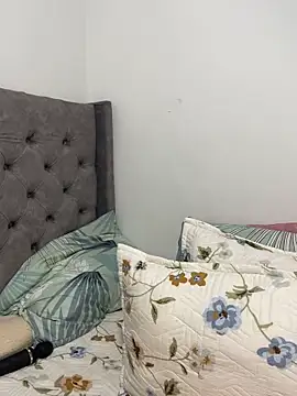 Kataliina Adlı Modelin Canlı XXX Sohbeti