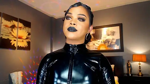 MarryQueen22 Adlı Modelin Web Kamerası Şovu