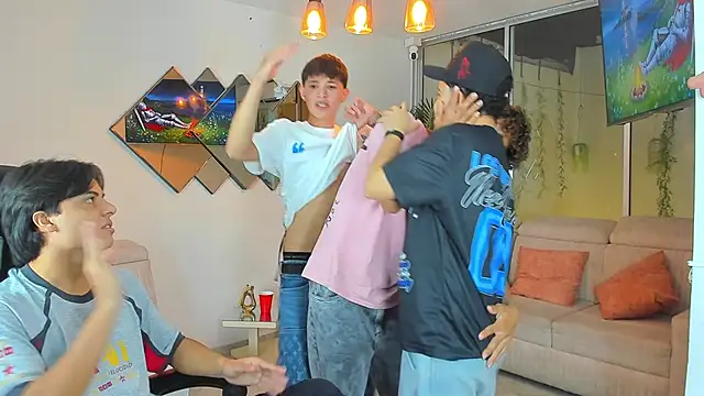 Houseofwarrios Chat XXX live