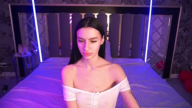 Snow_WhiteeeX Adlı Modelin Canlı XXX Sohbeti