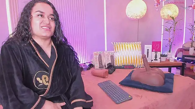 sabrina_shark_ 即時 XXX 聊天