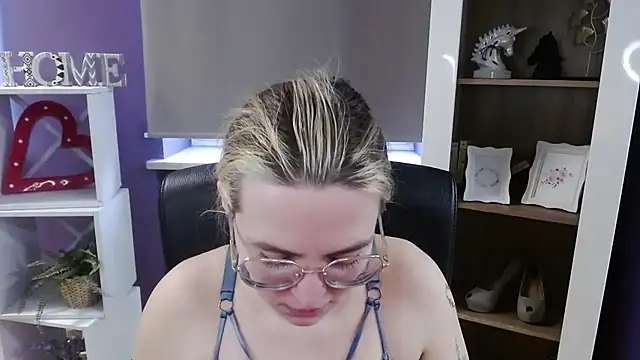 Zoey_Erotic 라이브 XXX 채팅