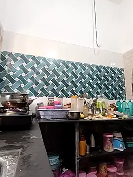 Hot-Tinaa élő XXX-chatje