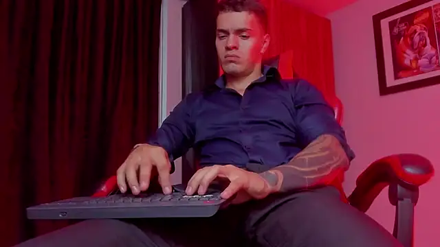 ALPHA_DOMINUS_'s Live XXX Chat