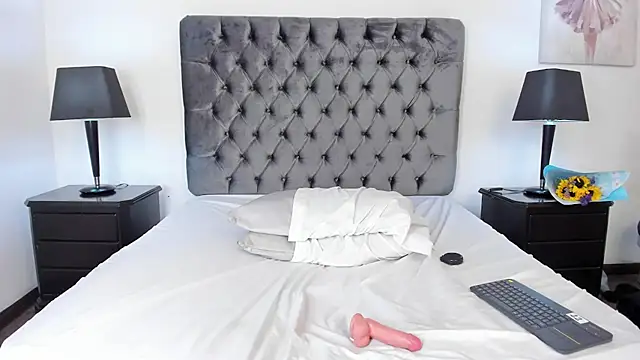 Kiri_Black_ – Naživo XXX chat