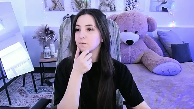 VirtuallVoyant's Live XXX Chat