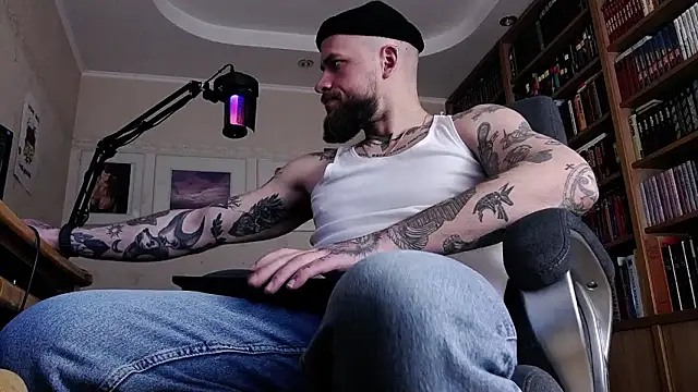 FindomJason Adlı Modelin Web Kamerası Şovu