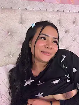 Rousse_bluen Live XXX chat