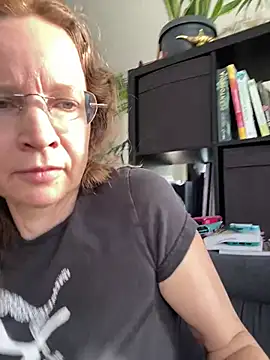 XXX chat uživo modela AnnikaRose