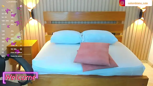 soffia_modre_ élő XXX-chatje