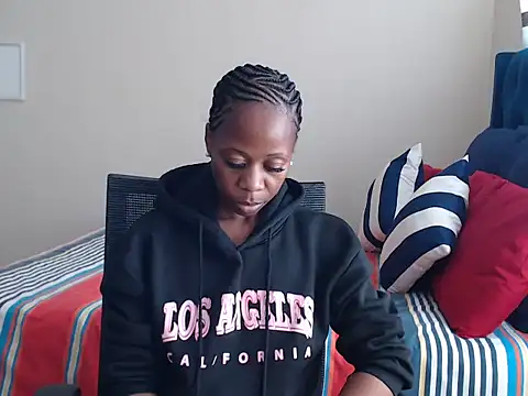 QUEENMANDYY 라이브 XXX 채팅