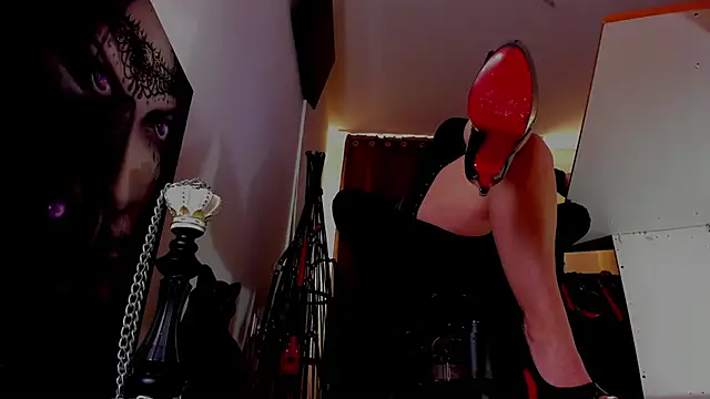 MistressDemi Live XXX-Chat