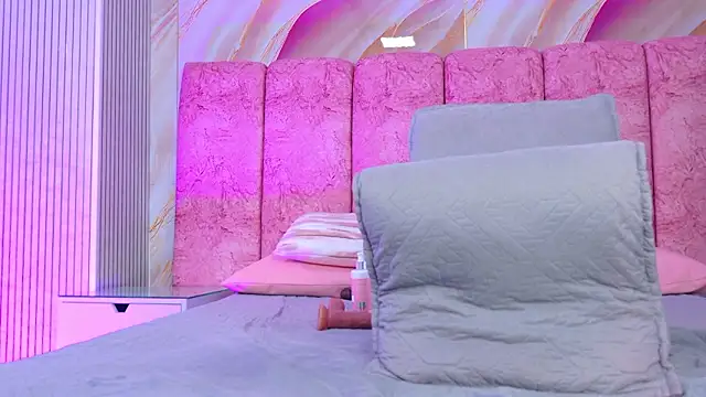 emmacurvy Chat XXX in diretta