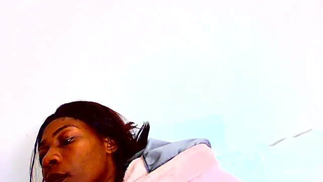 TALLnBEAUTY Adlı Modelin Canlı XXX Sohbeti