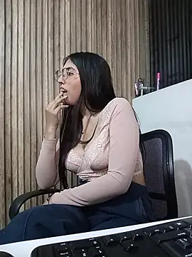 Valk_submissiven Live XXX chat