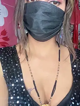 CUTI-NAINA: απευθείας συνομιλία ΧΧΧ