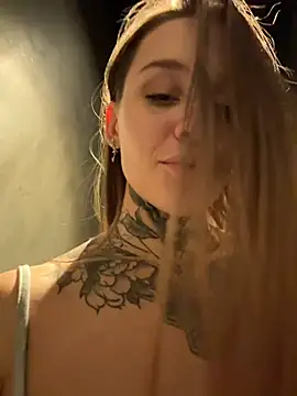 KishaMur's Live XXX Chat