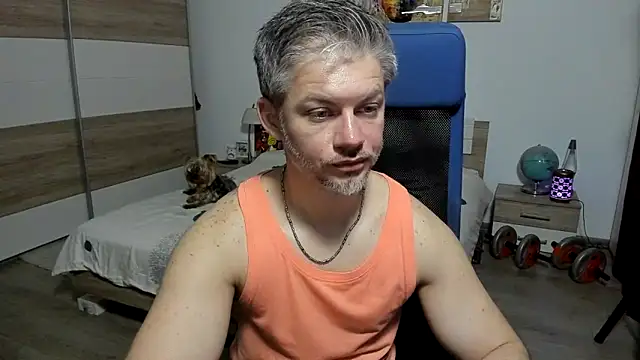 RobbyShawz's Live XXX Chat