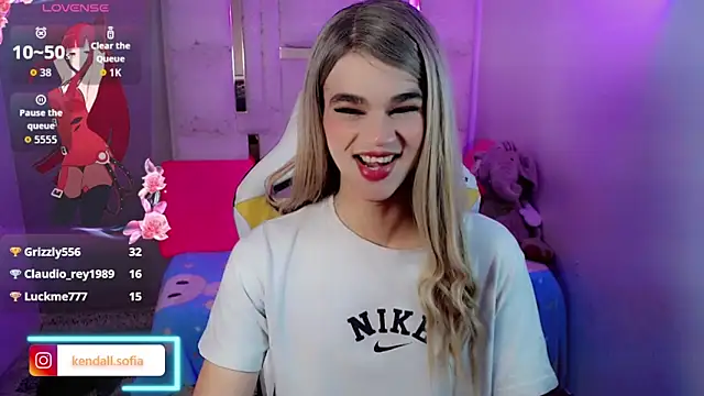 Webkamerová show Sophiaa_doll_