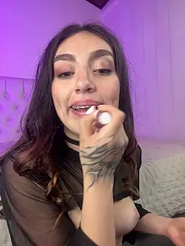 Ammy_Glow 即時 XXX 聊天