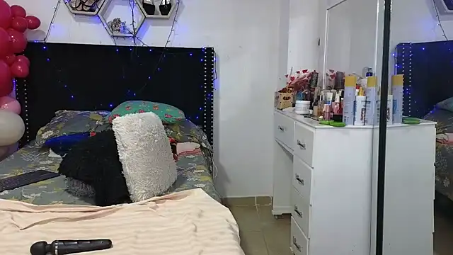 charlotte_077 Chat XXX live