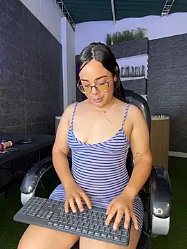 FireDollx Live XXX-chat