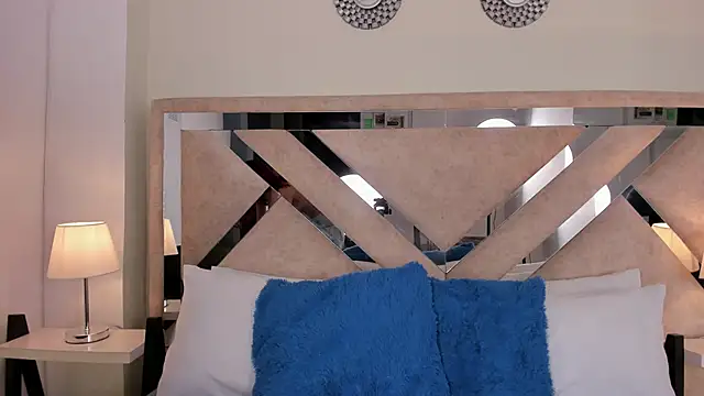 ximena_vasquez8's Live XXX Chat