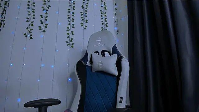 KarlaSimn Live XXX chat