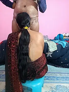 Pertunjukan Kamera Web INDIANDESIMATURE