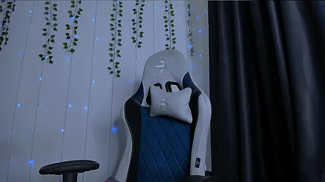 KarlaSim 现场XXX聊天