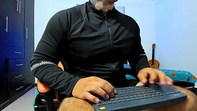 thiago__cp01 Adlı Modelin Canlı XXX Sohbeti