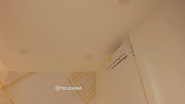 Nioki_ 在線直播表演