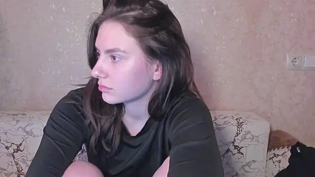 Chatroom XXX en direct de love_lina_muuur