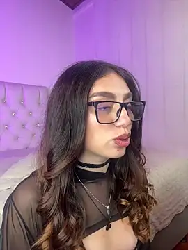 Ammy_Glow: απευθείας συνομιλία ΧΧΧ